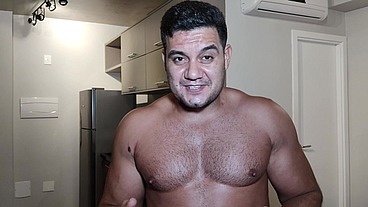 YURI GAÚCHO - URSO BRASILEIRO PAUZUDO E O FETICHE PÉS - URSO DOTADO ADORAÇÃO PÉS - URSO BIG DOTADO SOLO - GOZADA E BANHO DO URSO