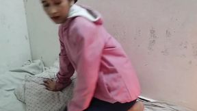Soyi hui step sister ko Kapde utar kar chod diya