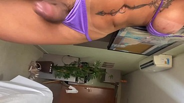 Shemale Vanessa Rafaella - Ele gozou muito em cima de mim