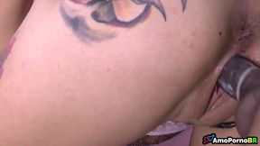 negao comendo a vizinha argentina magrinha