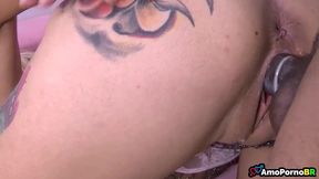 negao comendo a vizinha argentina magrinha