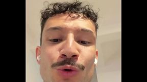 Ele me encheu de leite depois que outro j&aacute_ tinha colocado