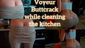 Step mom buttcrack while cleaning the kitchen! Voyeur