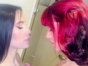 Eating pregnant girl's pussy