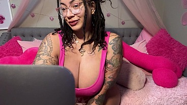 Fan FaceTime With Bodacious BBW Baddie