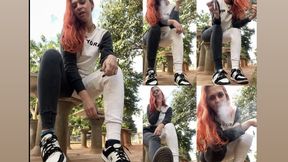 Smoking and crushing - Sneakers - outdoor