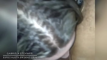 Gabriela Stokweel - Chupando o cuzinho do personal