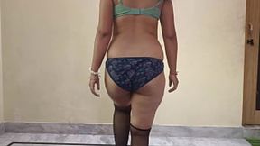 Naked dance, wiggle those hips, open up big behind