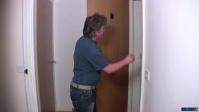 Pleasing a Hard Stepdaddy Cock