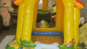 Valeri poping inflatable house