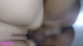 meu namorado perdeu a aposta para amigo e tive que dar minha bucetinha, pau monstro me deixou aberta