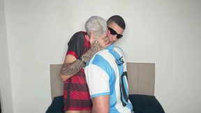arrombei o cu da putinha e ela ainda pediu pra eu cozar na sua bunda.