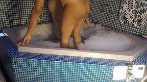vivi guedez - she wanted to fuck and hit on her brother-in-law when her boyfriend arrived and ruined his joy. the meek cuckold took it and gave his girlfriend what she wanted with lots of anal sex.