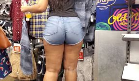 THICK LATIN TEEN