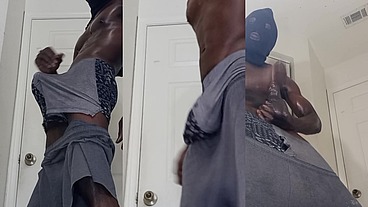 Mr spanxalot is a Hot guy that talks dirty, let me pound that pretty tight ass!