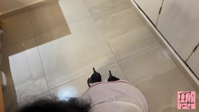 The nurse wants you to cum in her mouth