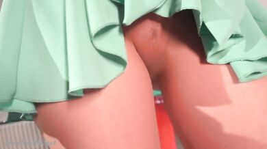 Hairdresser (part 4). Jeny Smith with seamless tights teasing a guy. He touched her pussy