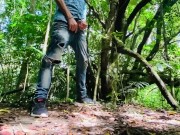 Pee in Nature - Slow Motion