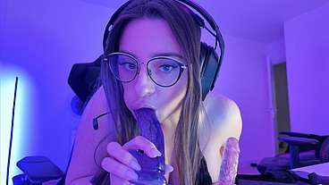 Gamer sexy masturbation with my dildos and my womanizer🎮