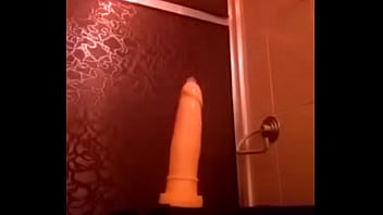 Rebolando no consolo