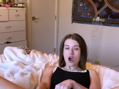 Amateur brunette ariana marie solo toying