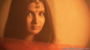 Loving Her Own Naked Beauty and Dancing All The way