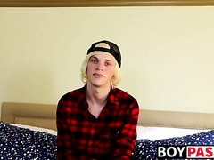 Twink blondie Kayden shares his solo adventure with everyone