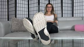 CHARLIE CAKE'S FOOT HUMILIATION (4K)