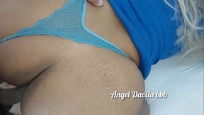 Bunda grande dando a buceta e o cuzinho pra um pau preto