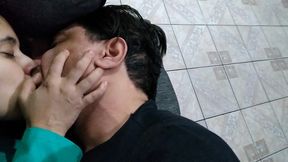 meu velho bluezao gostosao adora pegar novinhas ninfetinhas como eu