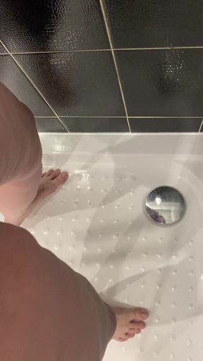 Pee in Shower