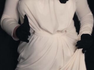 Lady Dimitrescu Bot Glitches & Explodes!!