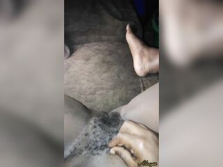 Rub that vagina with alexysss