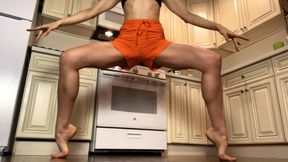 Making Crèpes & Stretching 🖤