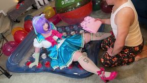 Cat Girl Caught Peeing in Master's Bathtub and Gets Diaper Punishment - abdl - Pee - Desperation - Adult Diaper - Embarrassment - Cinnamon Nekopara - Cosplay - Inflatagirl