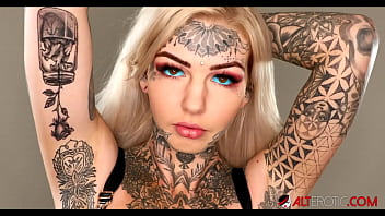 Behind the scenes with Amber Luke&#039_s new chest tattoo