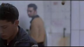 Mamada en ba&ntilde_o p&uacute_blico