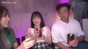 Akihiro Io’s Hot MILF Abs – Married Trainer’s Steamy AV Debut!