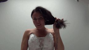 Under the wedding dress of the giantess LORY d