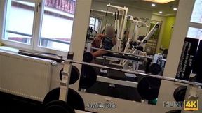 HUNT4K Naive gym bunny has sex with rich male instead of training
