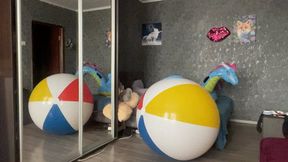 nacked looner play with shosu beachball