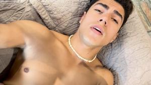 AmateurGayPOV: Wet and Wild with Alfonso