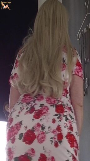 Horny Dutch MILF: the hottest Curves!