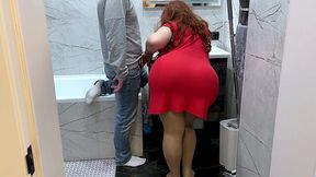 Busty Bootylicious BBW Stepmom Gets Analized In the Bathroom