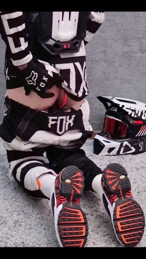 Jerking and Cumming on Nike Tn