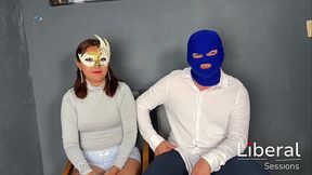 Jovencita da sexo oral a desconocido y a su novio