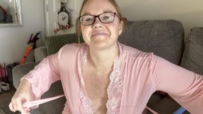 Couch Confessions & Clit Sucking