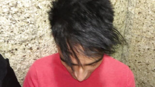 Amatööri velipuolen fetissi POV: huolimattomat suihinotot ja runkkaus johtavat ison kullin anaaliseksiin