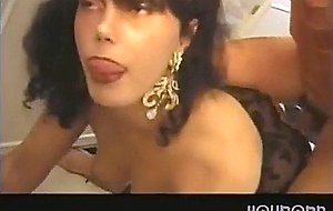 Milf ts cums afer anal penetration