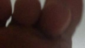 Giantess Dominates Teenie Listing to her Tunes POV 1080